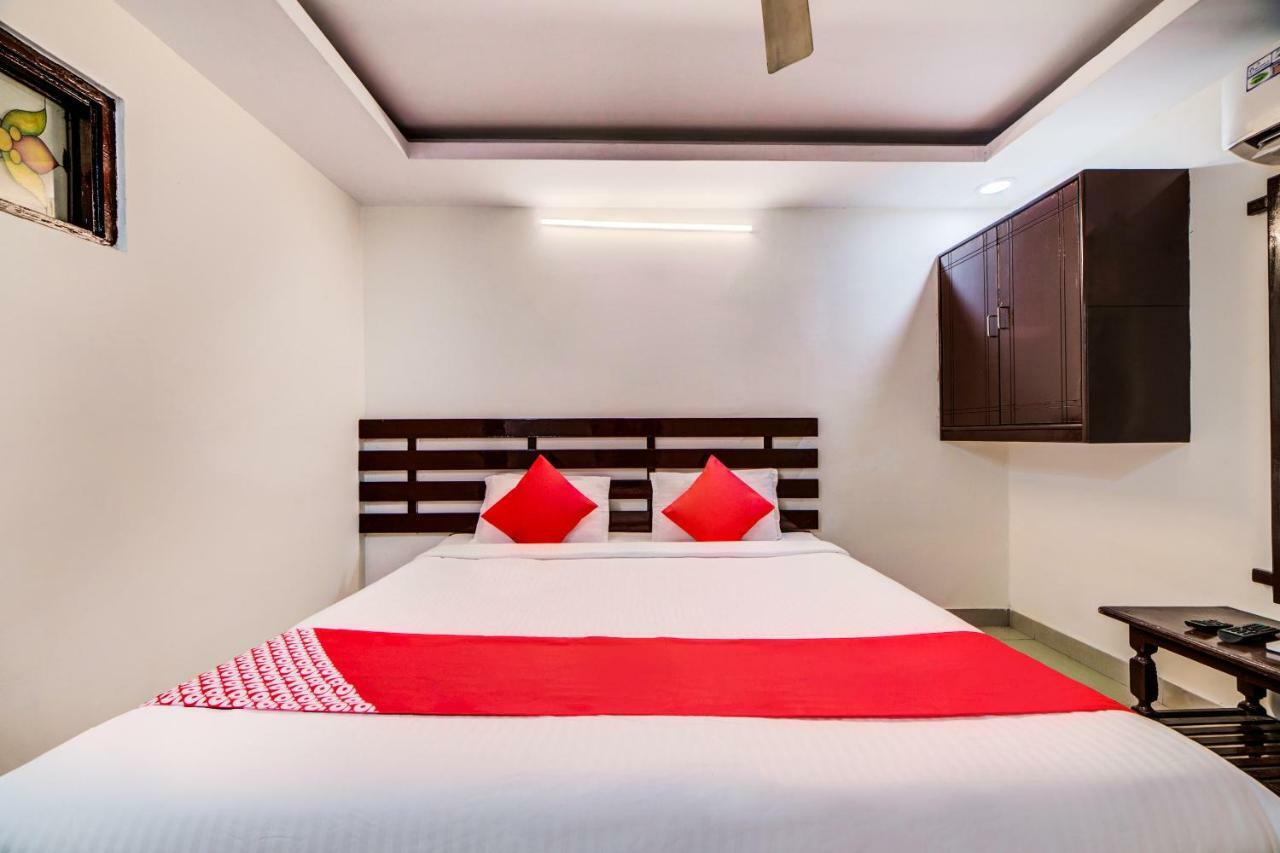 Hotel Oyo 33504 Ananda